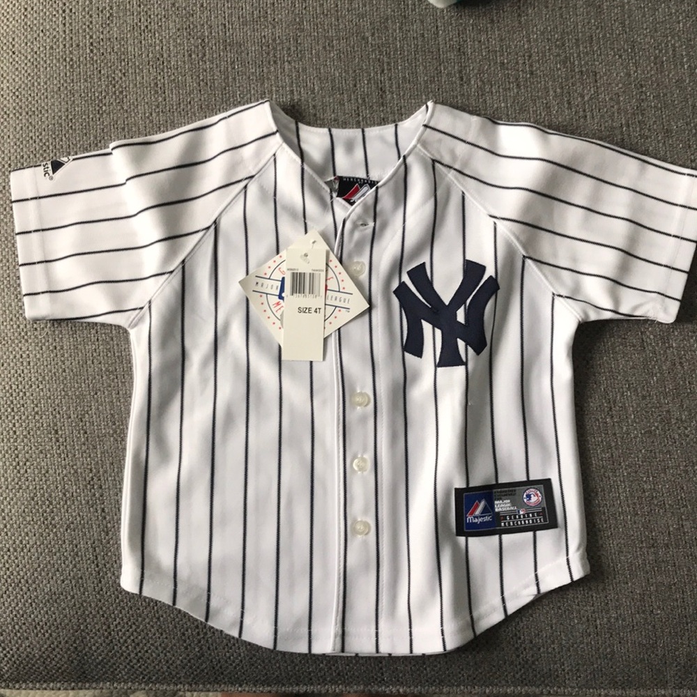 NWT Genuine kids Yankees jersey